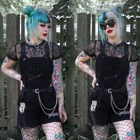 Dolls Kill Killstar Cassidy Overall Denim Shorts w/ Patches H8 U2 Distressed - Picture 1 of 12